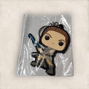 Funko Pop Smuggler Bounty Rey Star Wars Keychain